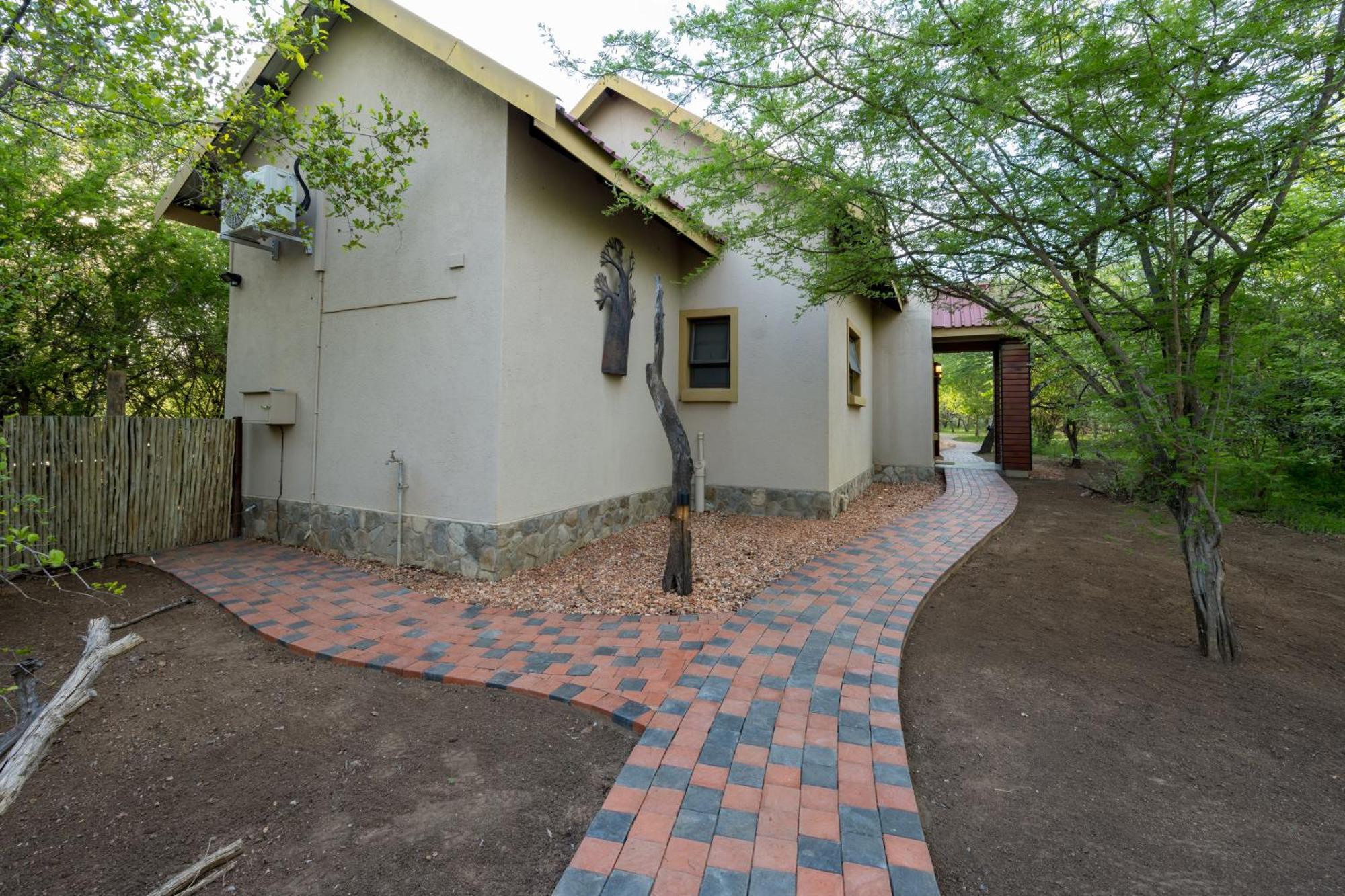 The Baobab Bush Lodge And Villa Hoedspruit Exterior foto